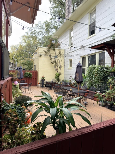 More Photos Of 1330 Peabody Ave, Memphis Office For Sale