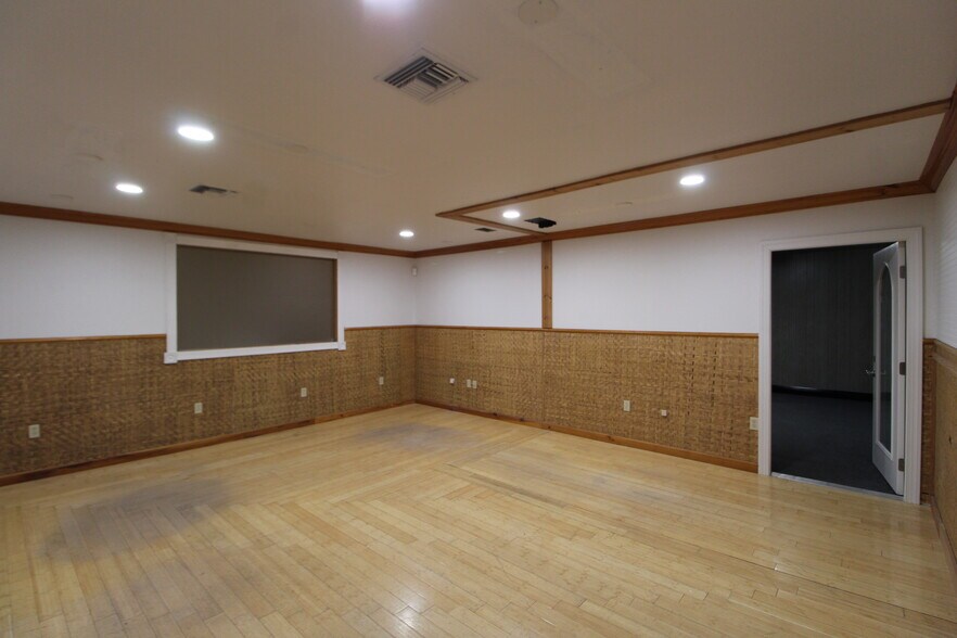 More Photos Of 2208 58th Ave E, Bradenton Warehouse For Sale