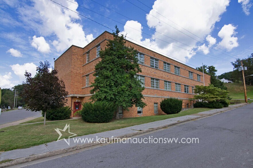 More Photos Of 100 Bluestone Rd, Mount Hope Research And Development For Sale