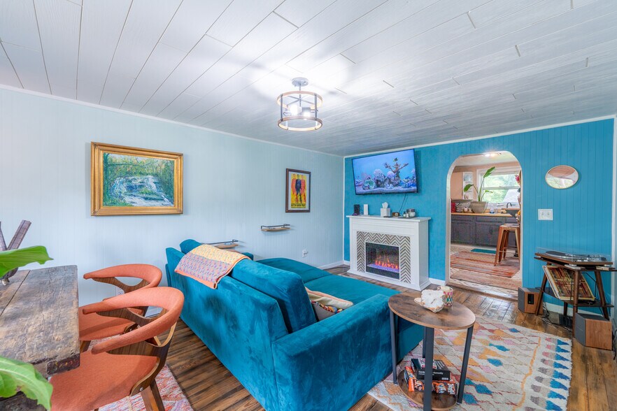 More Photos Of 1101 S Rogers St, Bloomington Multifamily For Sale