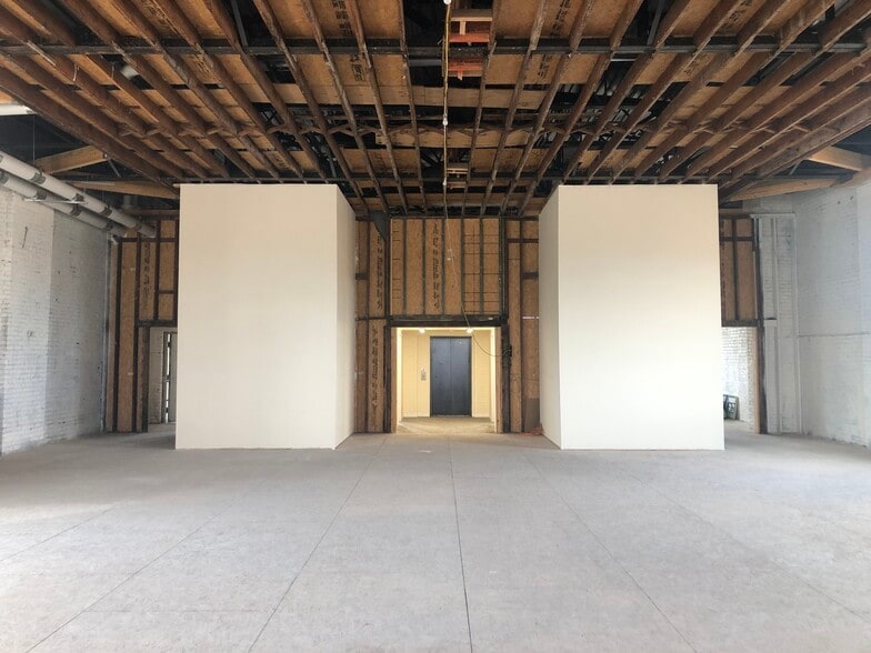 More Photos Of 1549 University Ave W, Saint Paul Office For Lease