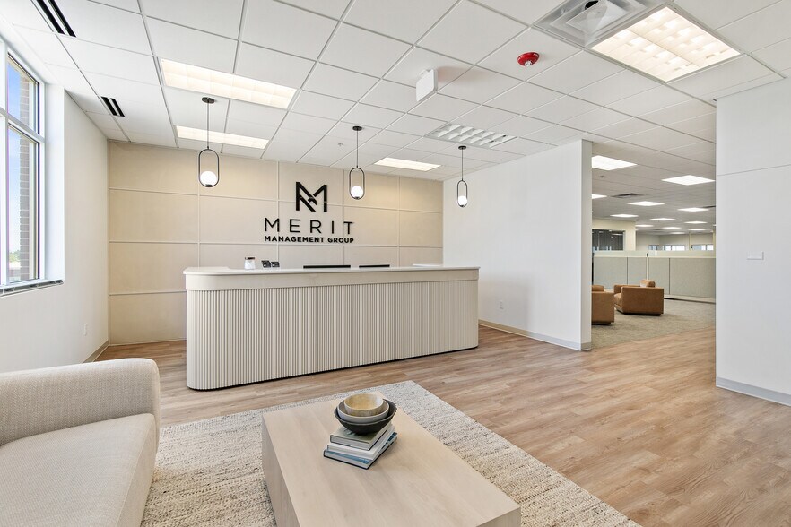 More Photos Of 8850 NW 62nd Ave, Johnston Office For Lease