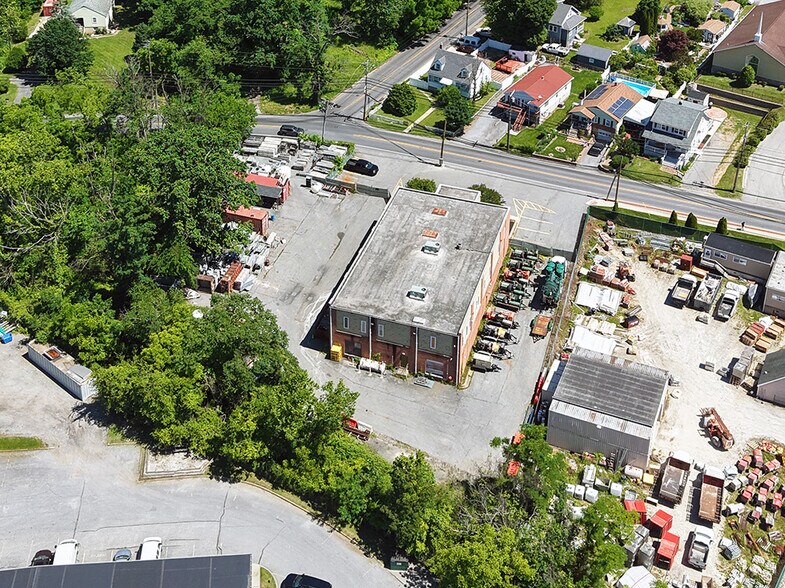 More Photos Of 6737 Dogwood Rd, Woodlawn Warehouse For Sale