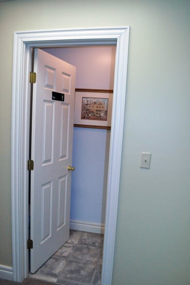 More Photos Of 285 Littleton Rd, Westford Office Residential For Sale