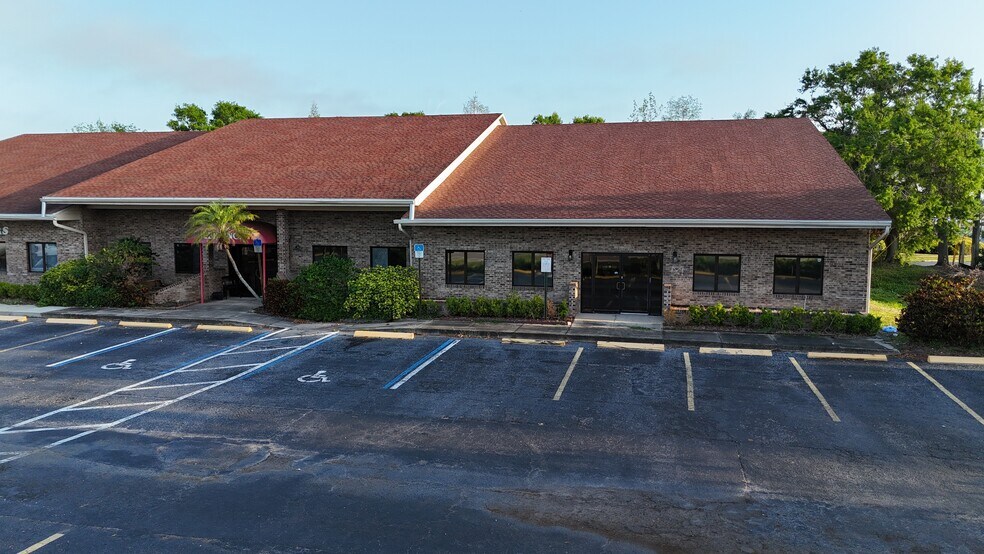 More Photos Of 7491 Ulmerton Rd, Largo Medical For Lease