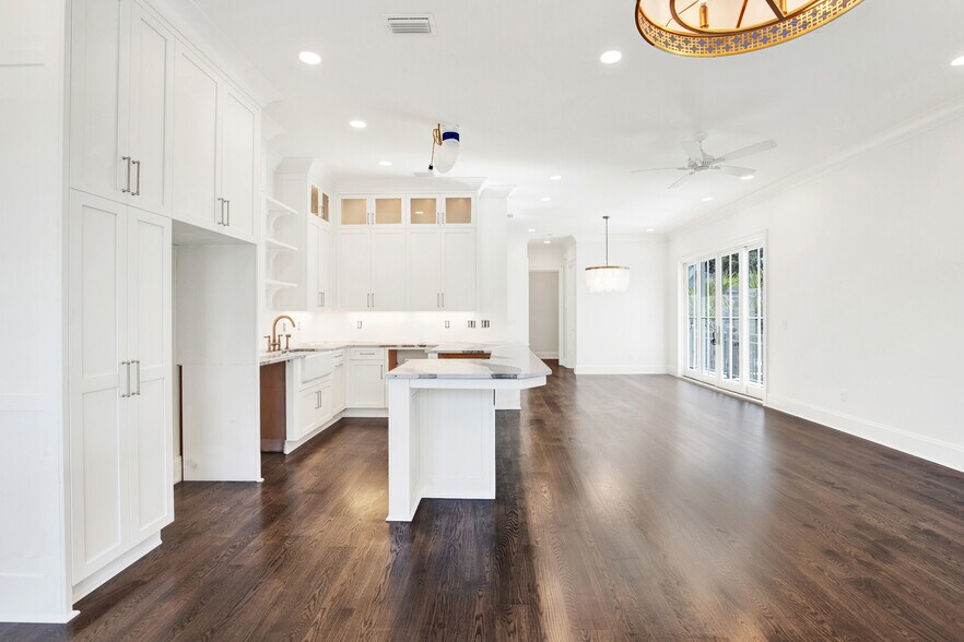 More Photos Of 104 17th st, Tybee Island Apartments For Sale