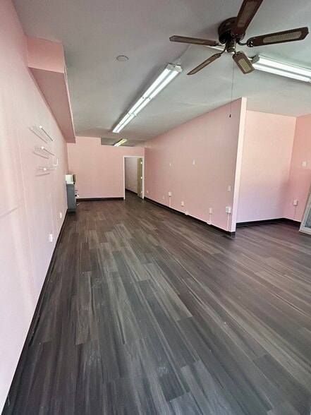 More Photos Of 141 Damon Rd, Northampton Storefront For Lease