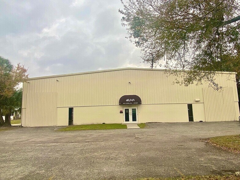 More Photos Of 2415 N Albany Ave, Tampa Flex For Lease