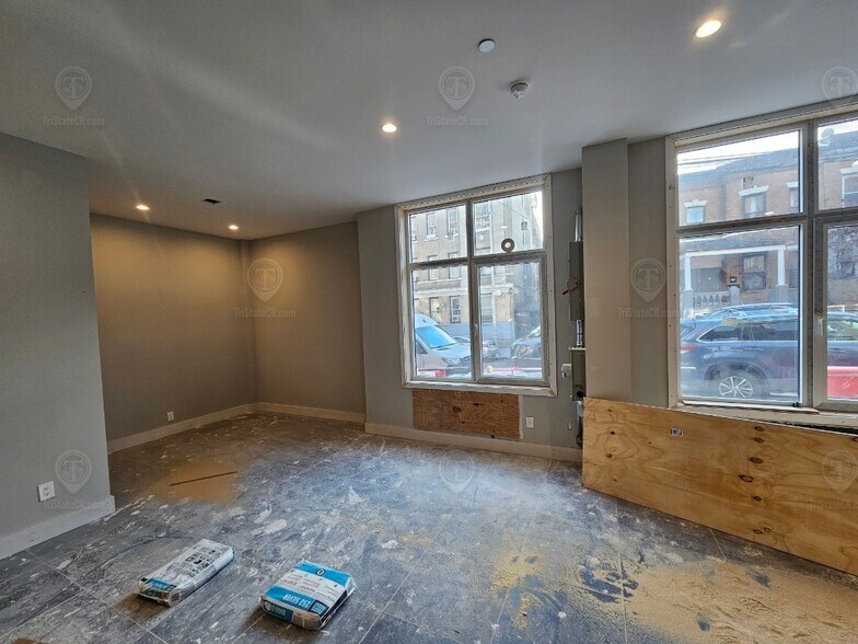 More Photos Of 115 W 190th St, Bronx Specialty For Lease