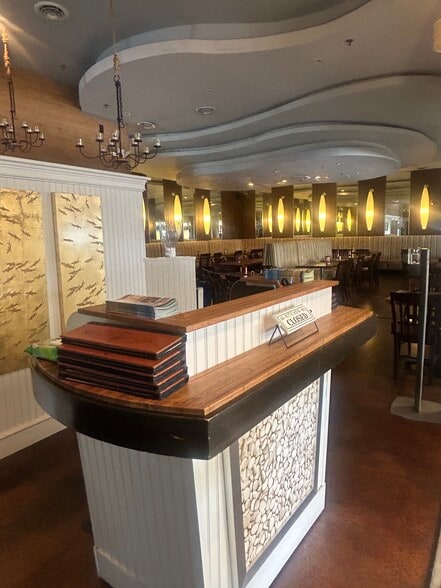 More Photos Of 206 Olde New Jersey Ave, North Wildwood Restaurant For Sale