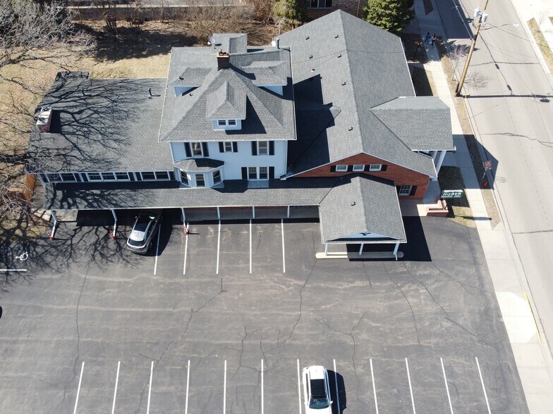 More Photos Of 520 2nd St, Excelsior Funeral Home For Sale