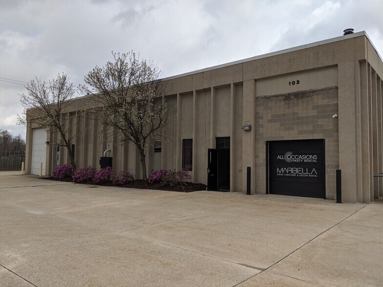 More Photos Of 103 Western Ave, Akron Warehouse For Sale