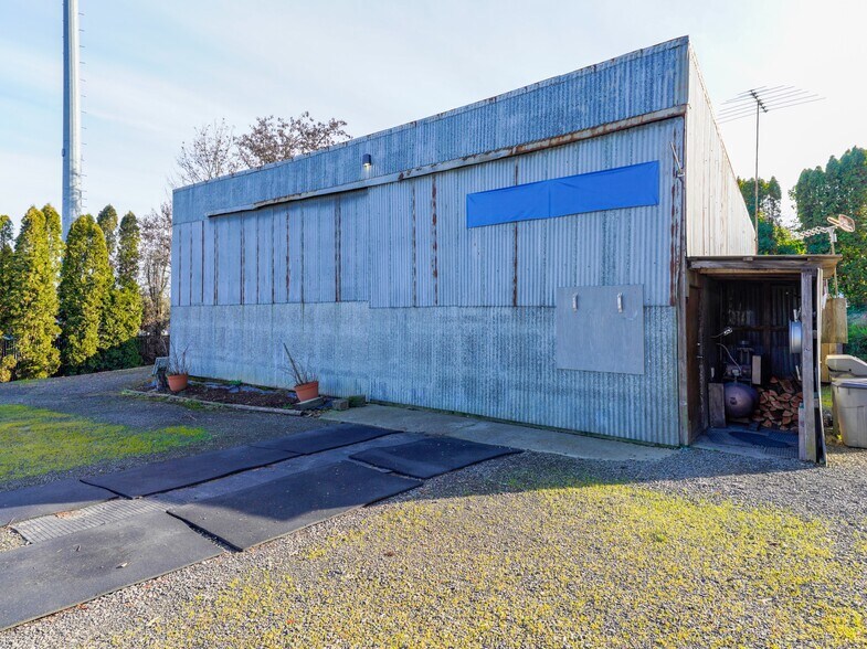 More Photos Of 4856 32nd Ave SE, Salem Industrial For Sale