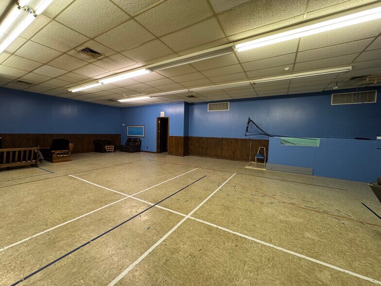 More Photos Of 530 E Harry St, Wichita Office For Sale