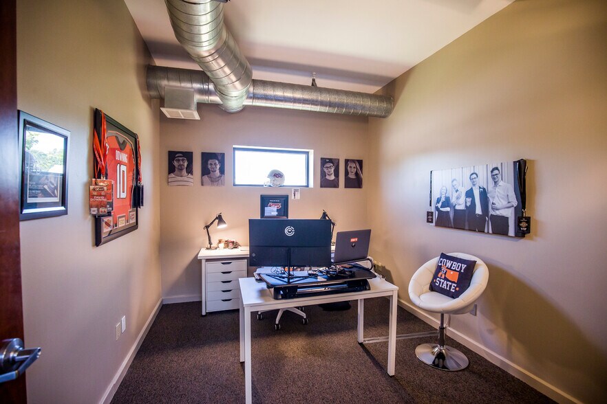 More Photos Of 3741 S Peoria Ave, Tulsa Coworking Space