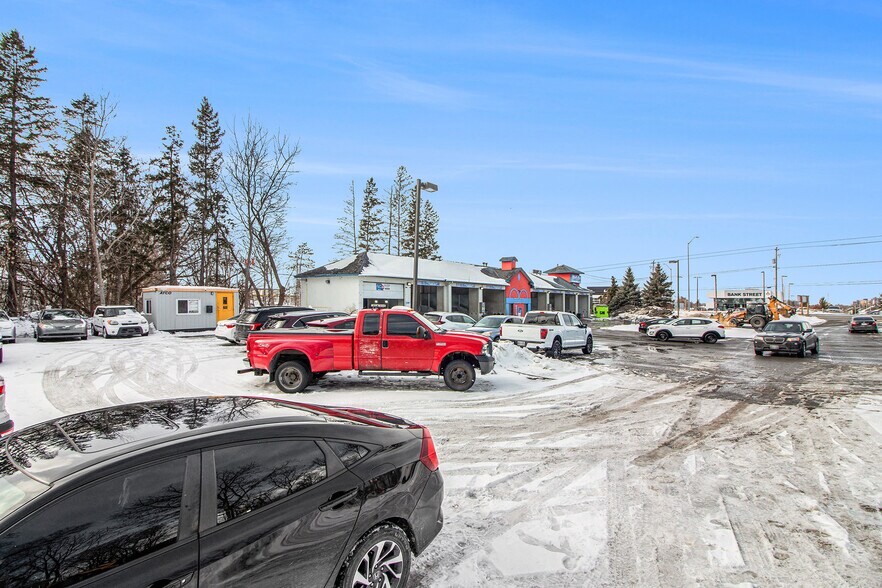 More Photos Of 2562 Bank St, Ottawa Land For Sale