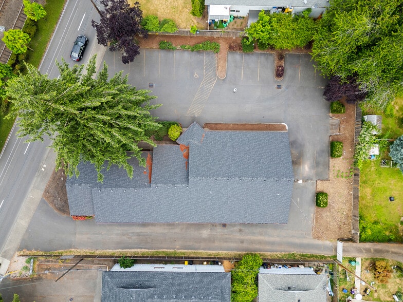 More Photos Of 18445 E Burnside St, Portland Office Residential For Sale
