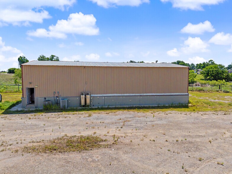 More Photos Of 14165 W Cooksey Rd, Crescent Industrial For Sale