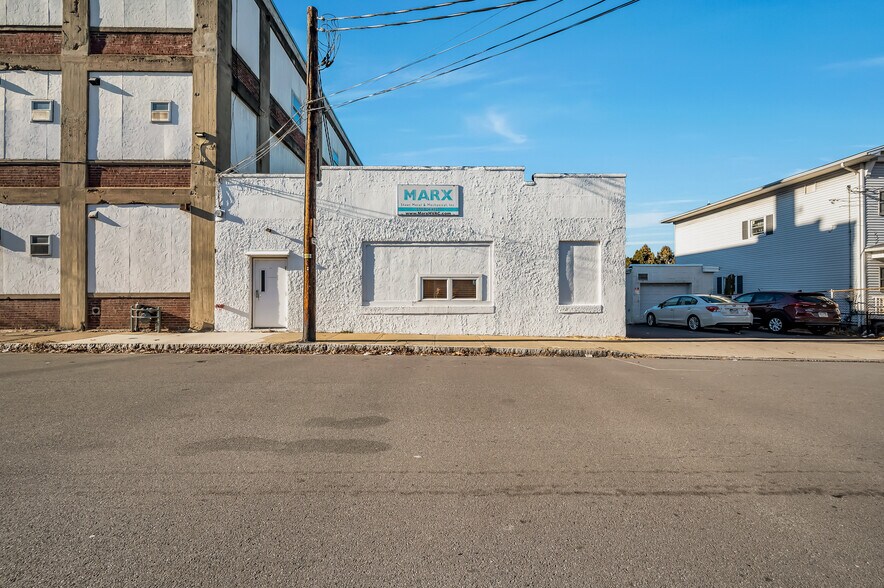 More Photos Of 373 High St, Wilkes Barre Manufacturing For Lease