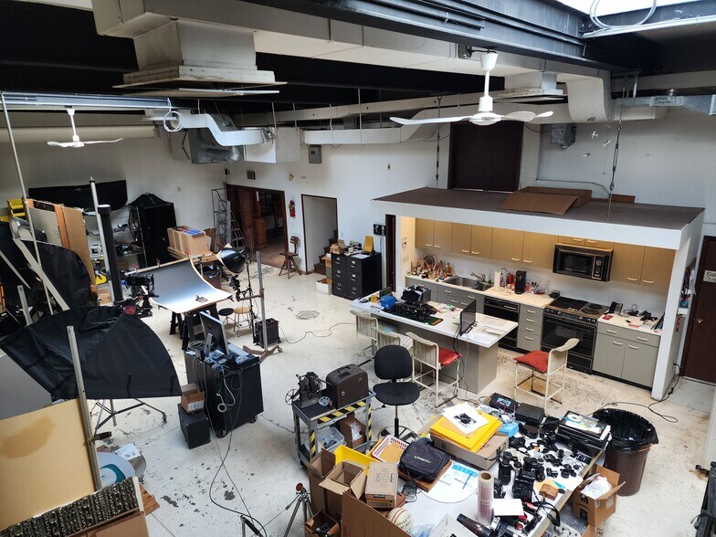 More Photos Of 34 Loring St, Springfield Research And Development For Sale