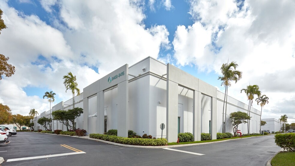 Primary Photo Of 8400-8416 NW 17th St, Miami Warehouse For Lease