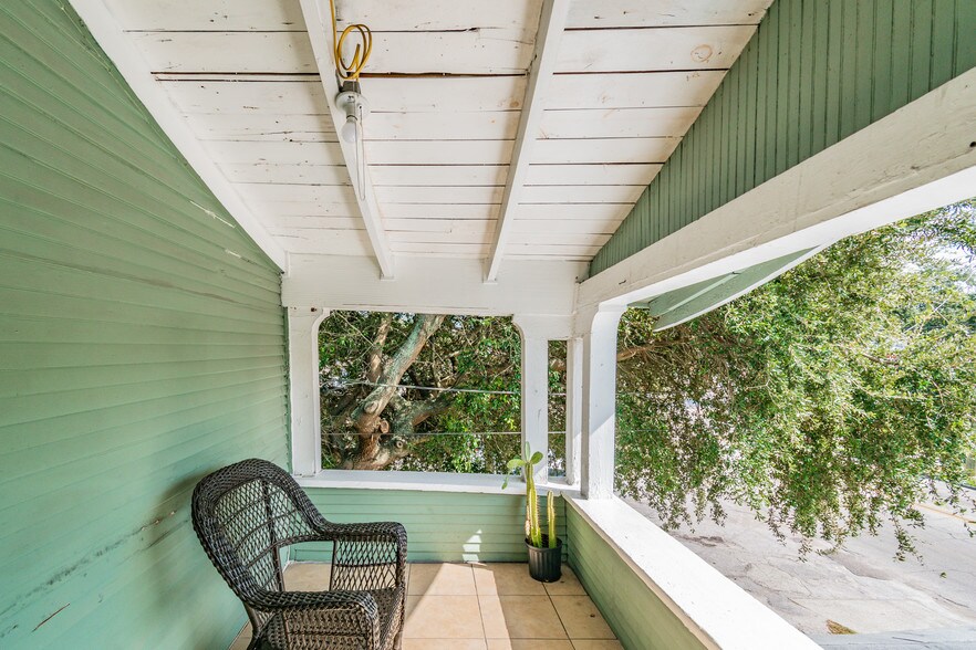 More Photos Of 105 W Columbus Dr, Tampa Office Residential For Sale