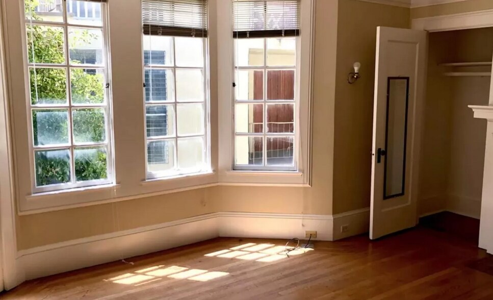 More Photos Of 2409 College Ave, Berkeley Apartments For Sale