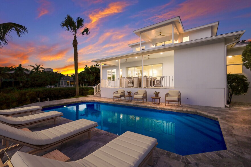 More Photos Of 1718 Bay St, Sarasota Specialty For Sale