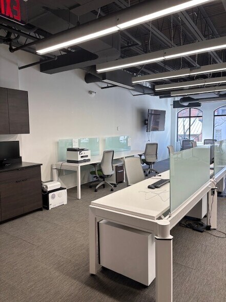 More Photos Of 1605 King St, Alexandria Office For Lease