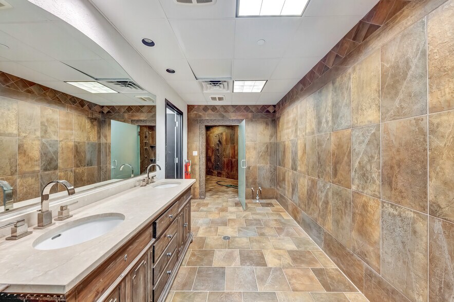 More Photos Of 1070 Baknsville Ave, Pittsburgh Lodge Meeting Hall For Sale