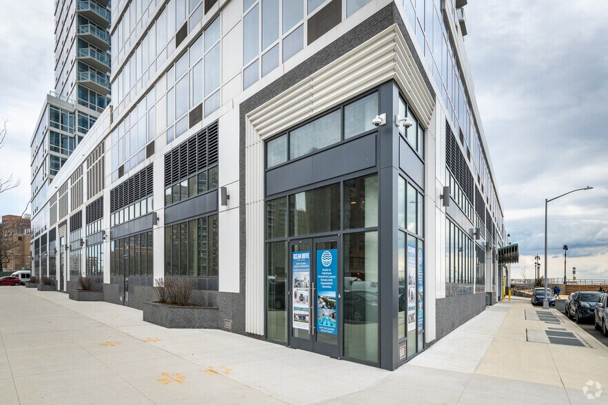 More Photos Of 1 Ocean Dr, Brooklyn Apartments For Lease