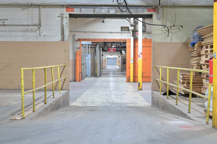 More Photos Of 101 N Main St, Athens Manufacturing For Lease