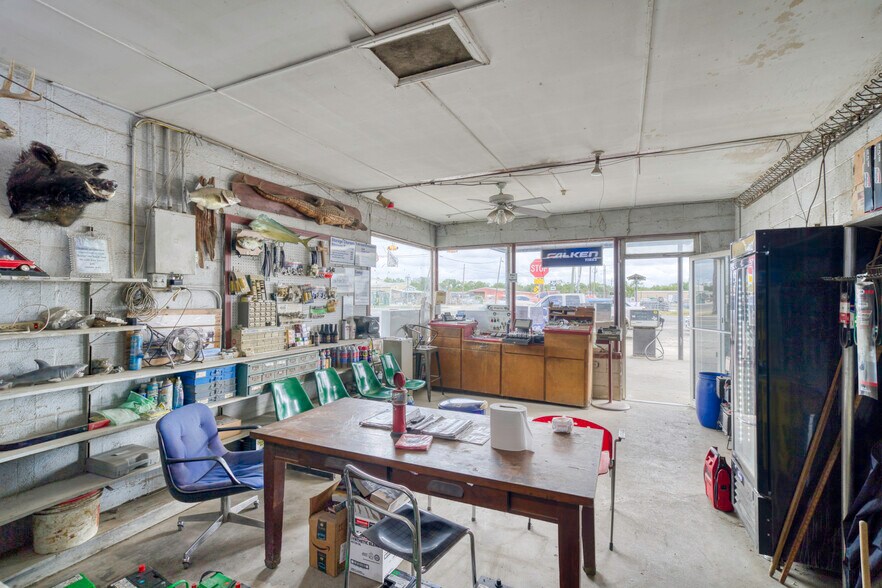 More Photos Of 102 Highway 39 S, Normangee Specialty For Sale