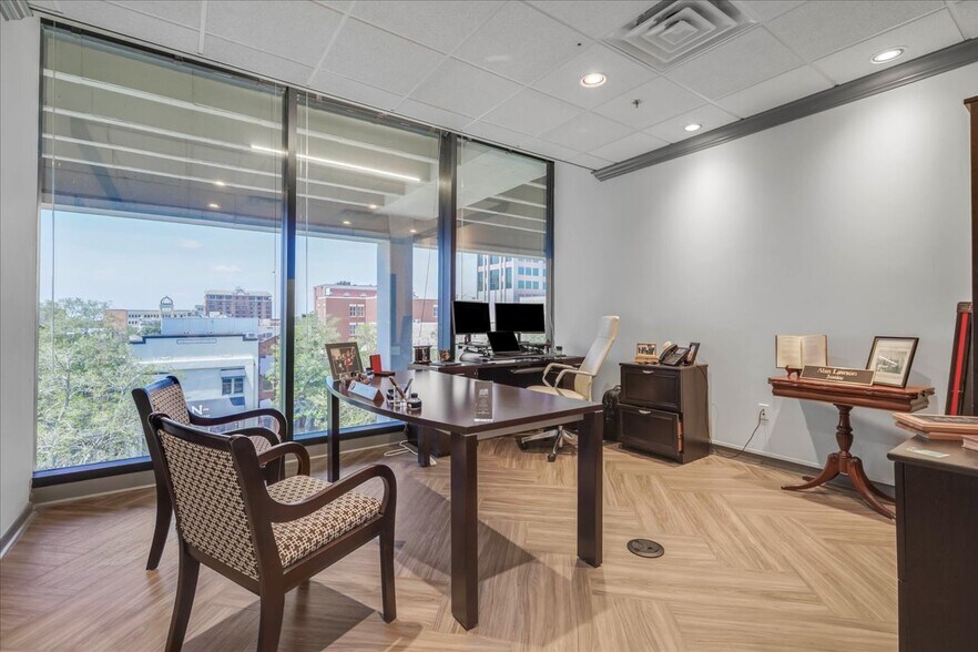 More Photos Of 215 S Monroe St, Tallahassee Office For Lease