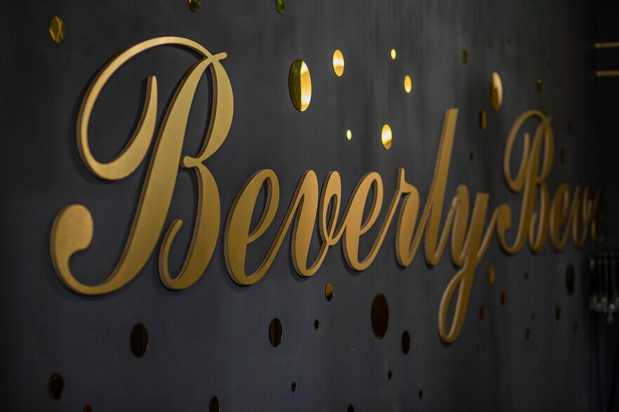 More Photos Of 3211 Beverly Blvd, Los Angeles General Retail For Sale