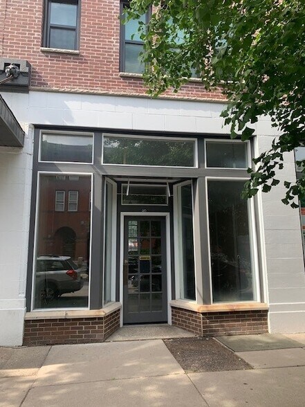 More Photos Of 2443-2451 Nicollet Ave, Minneapolis Apartments For Lease