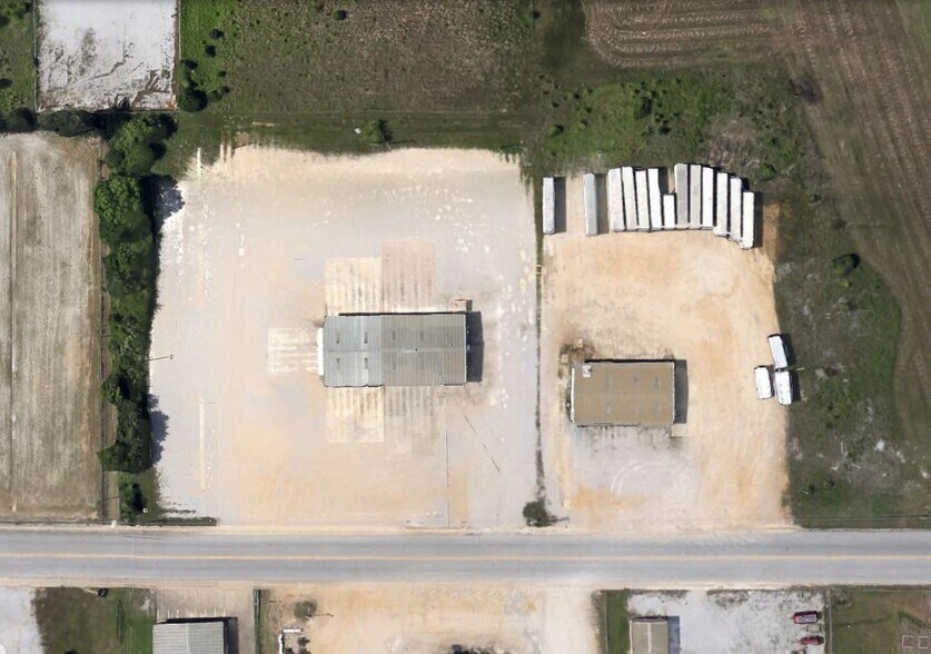 More Photos Of 3390 Jeff Homan Blvd, Tupelo Truck Terminal For Lease