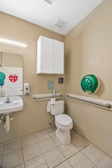 More Photos Of 100 W Lake Professional Park, Geneva Assisted Living For Sale