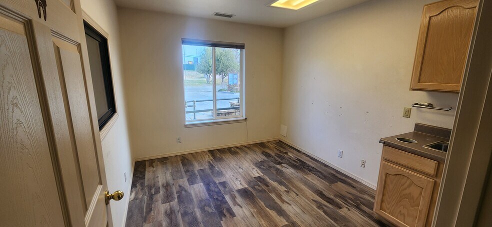 More Photos Of 111 N Park St, Cortez Medical For Lease