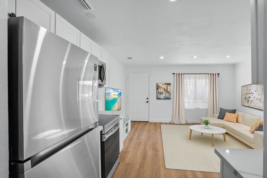 More Photos Of 1830 S Clyde Morris Blvd, Daytona Beach Apartments For Sale
