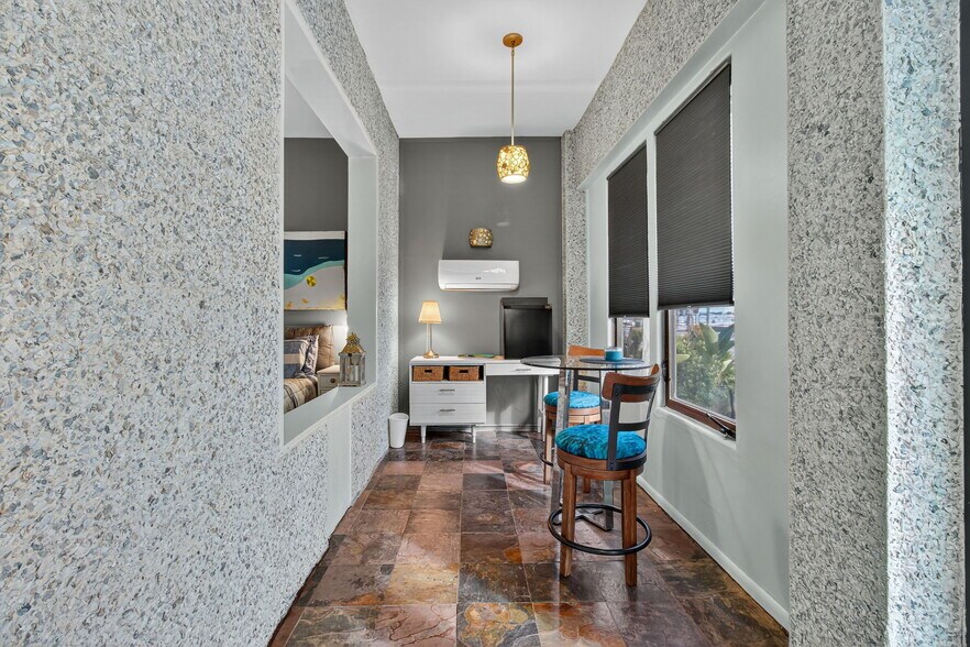 More Photos Of 5657 Shore S blvd, Gulfport Specialty For Sale