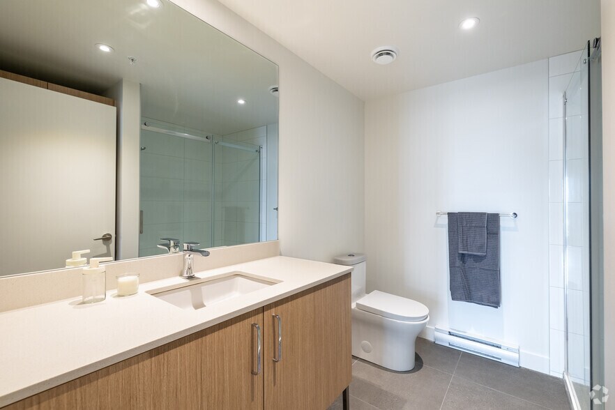 More Photos Of 8405 Pl Saint-Charles, Brossard Apartments For Lease