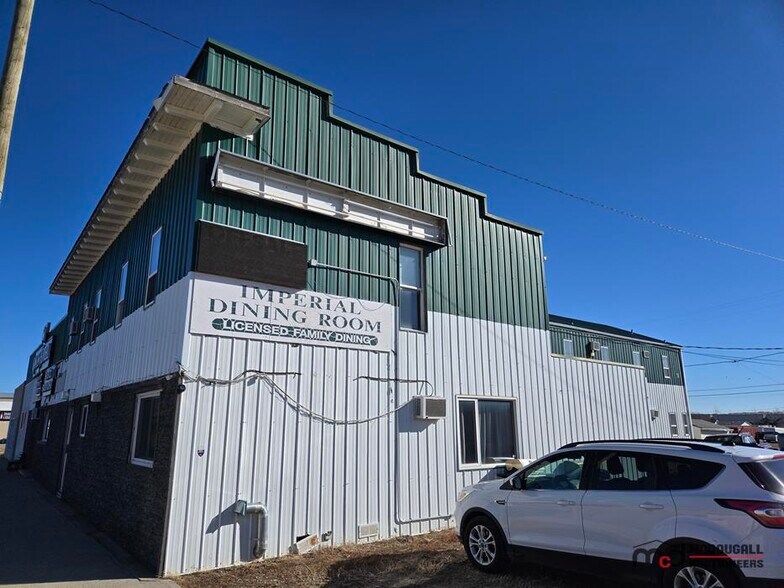 More Photos Of 90 3 Ave W, Shaunavon Hotel For Sale