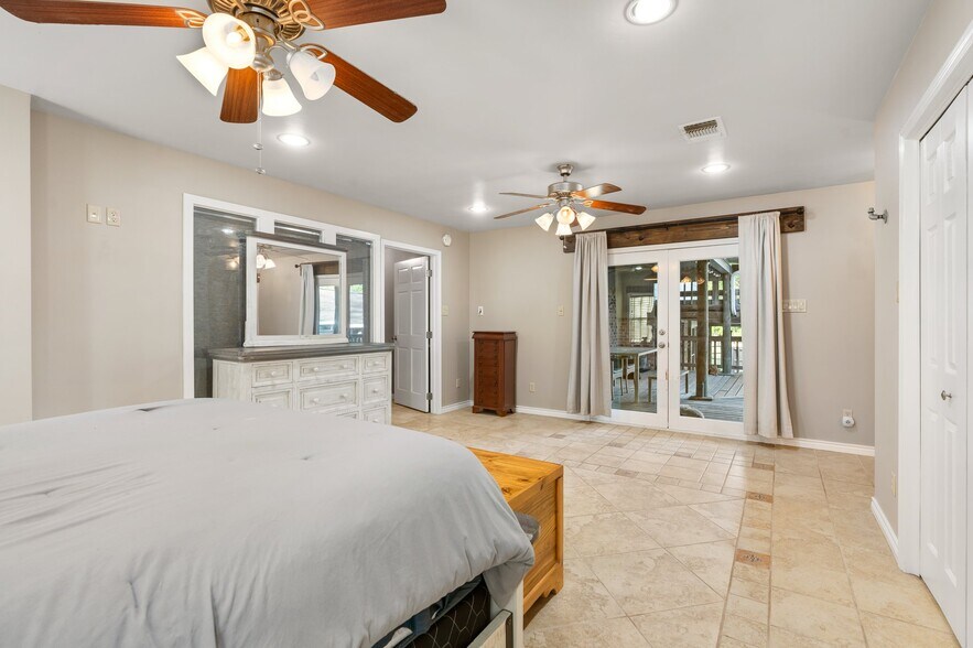 More Photos Of 2355 Jackson League Cir, Brenham Lodge Meeting Hall For Sale
