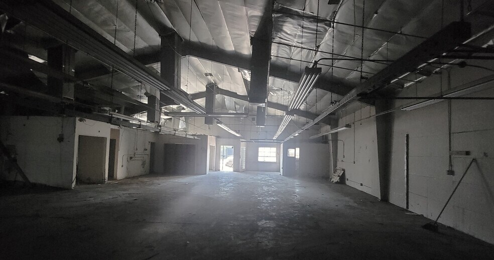 More Photos Of 5454 Alhambra Ave, Los Angeles Warehouse For Sale