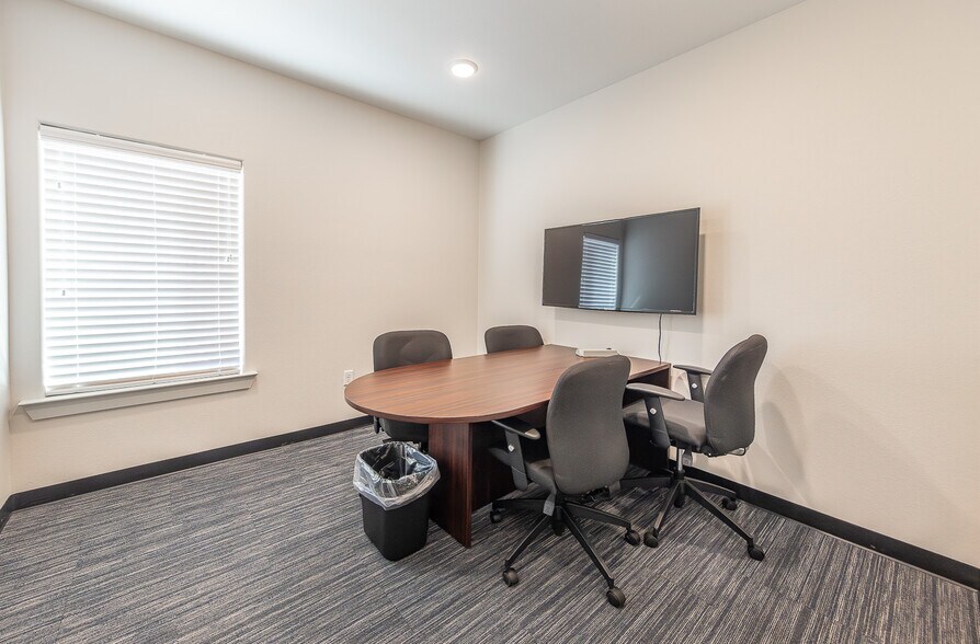 More Photos Of 5004 122nd St, Lubbock Office Residential For Lease