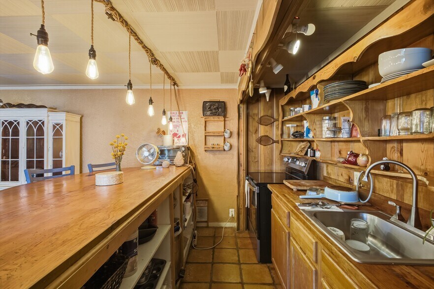 More Photos Of 24 Matisse Rd NE, Albuquerque Apartments For Sale