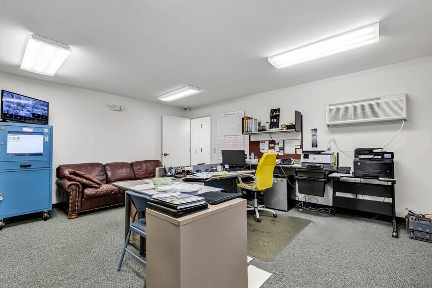 More Photos Of 732 Corylus Dr, Pataskala Carwash For Sale