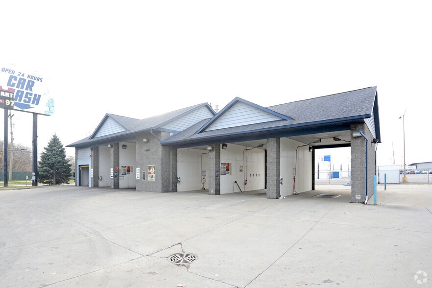 More Photos Of 6800 E 14 Mile Rd, Warren Carwash For Sale