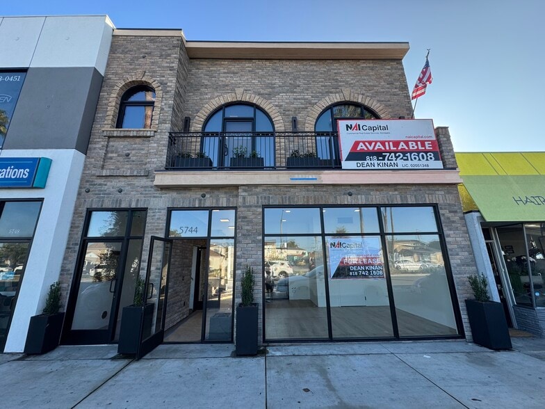Primary Photo Of 5744 E 2nd St, Long Beach Storefront Retail Office For Lease